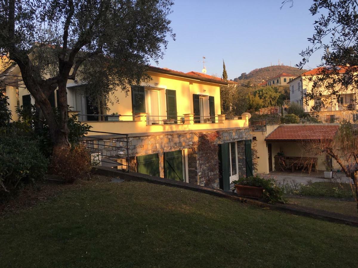 La Casa Di Fedra Imperia Exterior foto